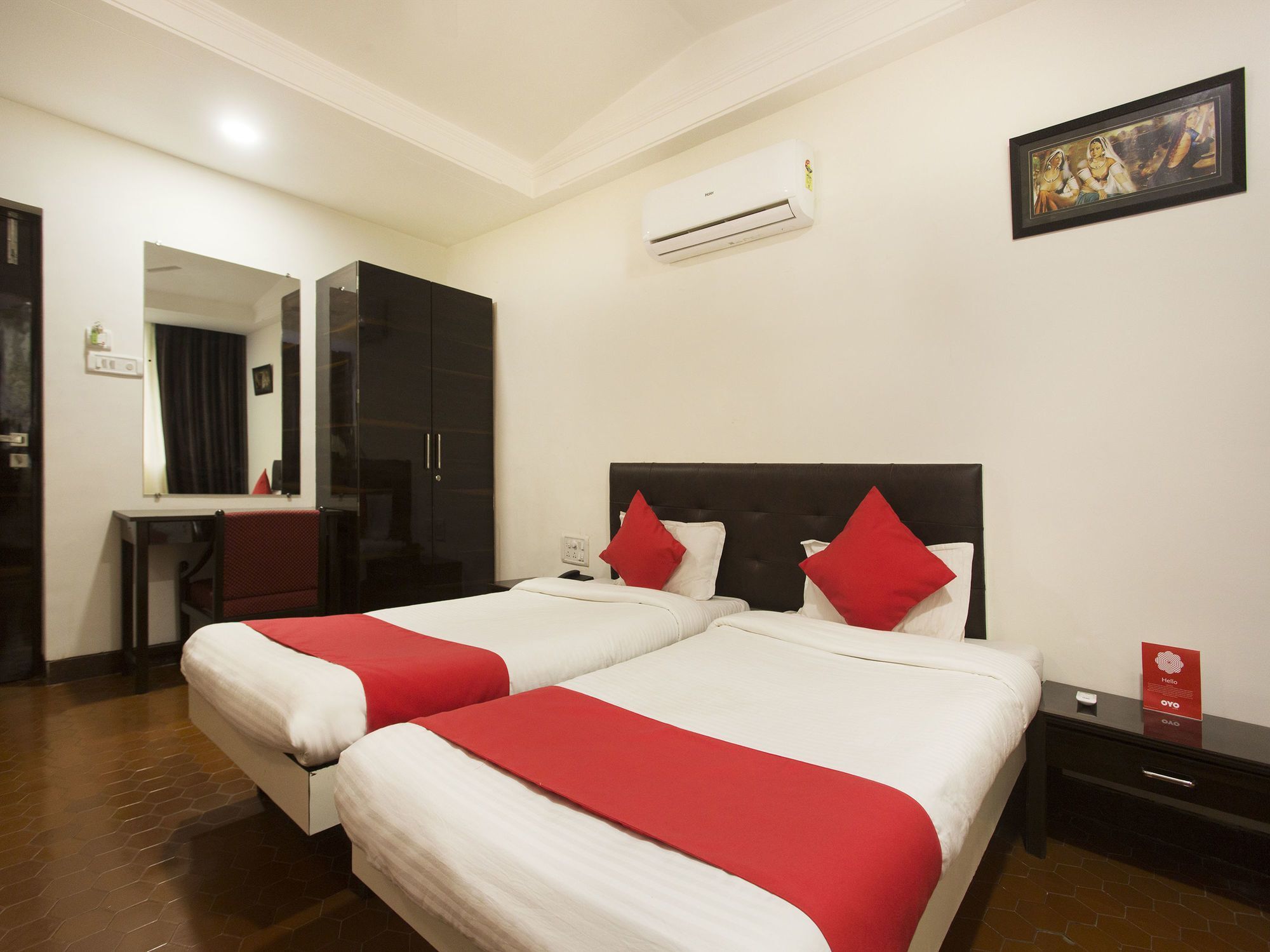 Oyo 9806 Hotel Arvi Lonavala Extérieur photo